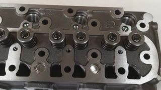 Ανταλλακτικά Κινητήρα υψηλής ποιότητας Kubota V1505 Κυλινδροκεφαλή