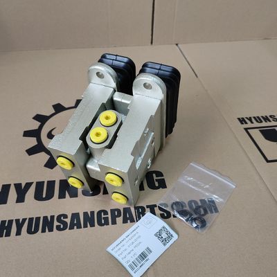 Hyunsang Excavator Parts 31Q6-20100 Pedal For Model HX140L, HX160L, HX180L, HX220L